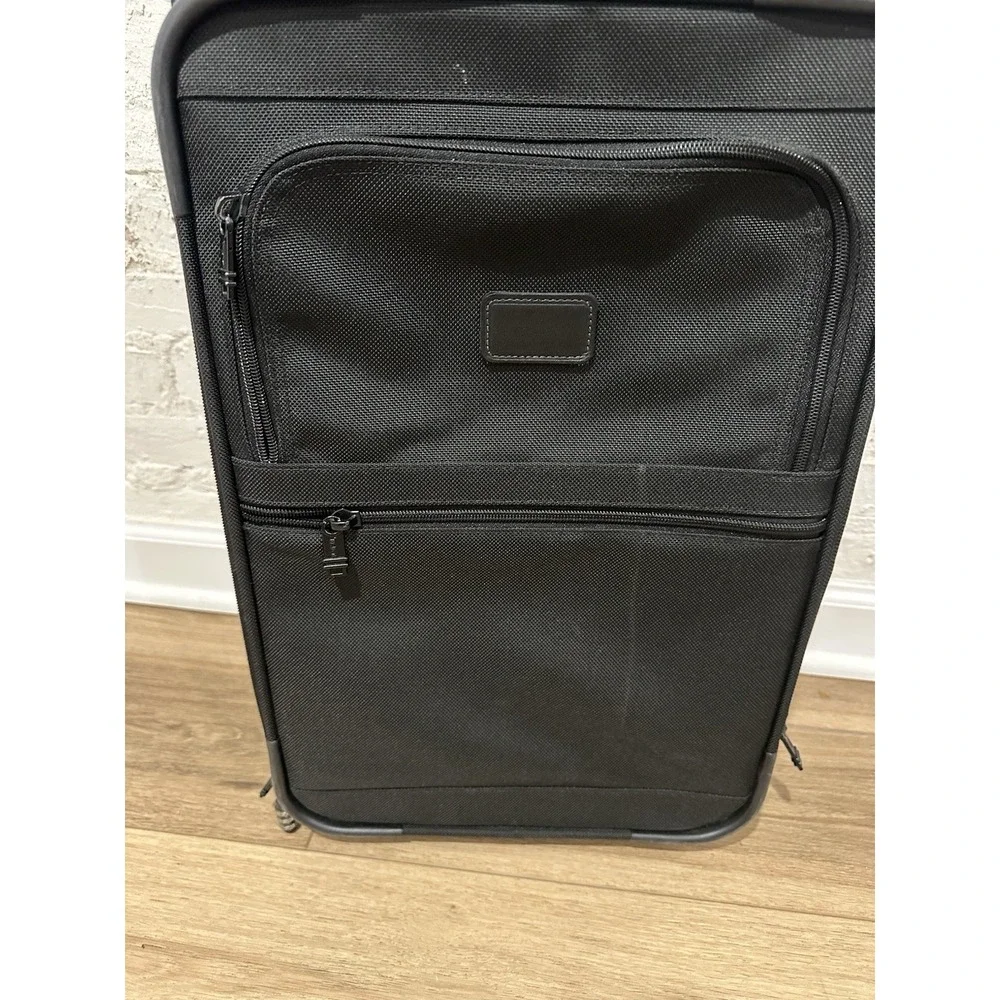 Tumi Alpha Expandable 2 Wheeled International Carry On Luggage Case 20